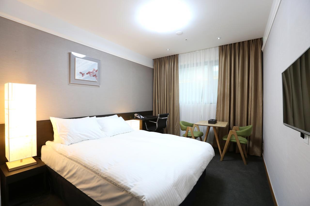 Benikea Premier Hotel Dongdaemun Seoel Buitenkant foto